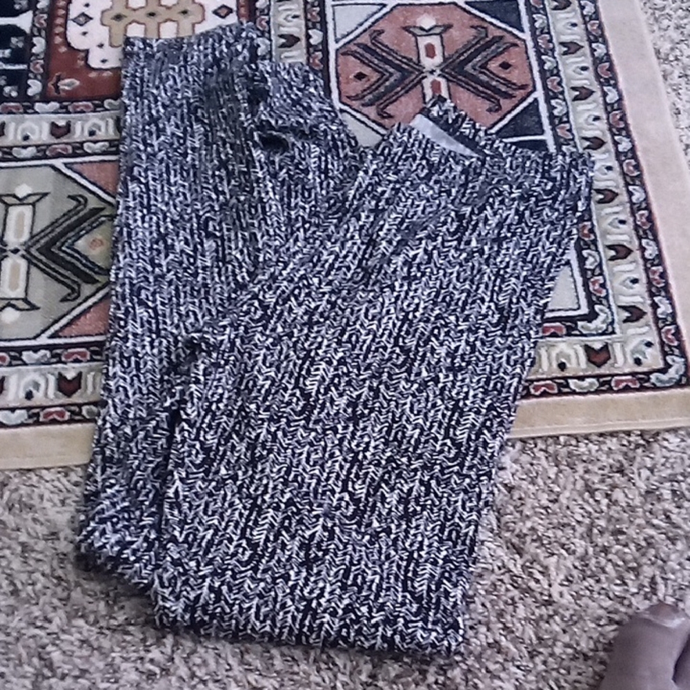Women's Black and White Knit leggings